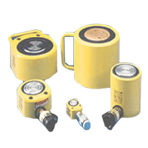 董事長王曉軍：情系故土 回鄉(xiāng)投資興業(yè)